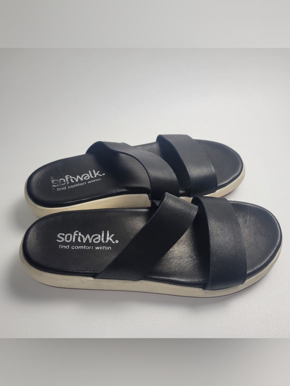Softwalk Jenna Black Slip on Leather Comfort Footbed Sandals Sz 9